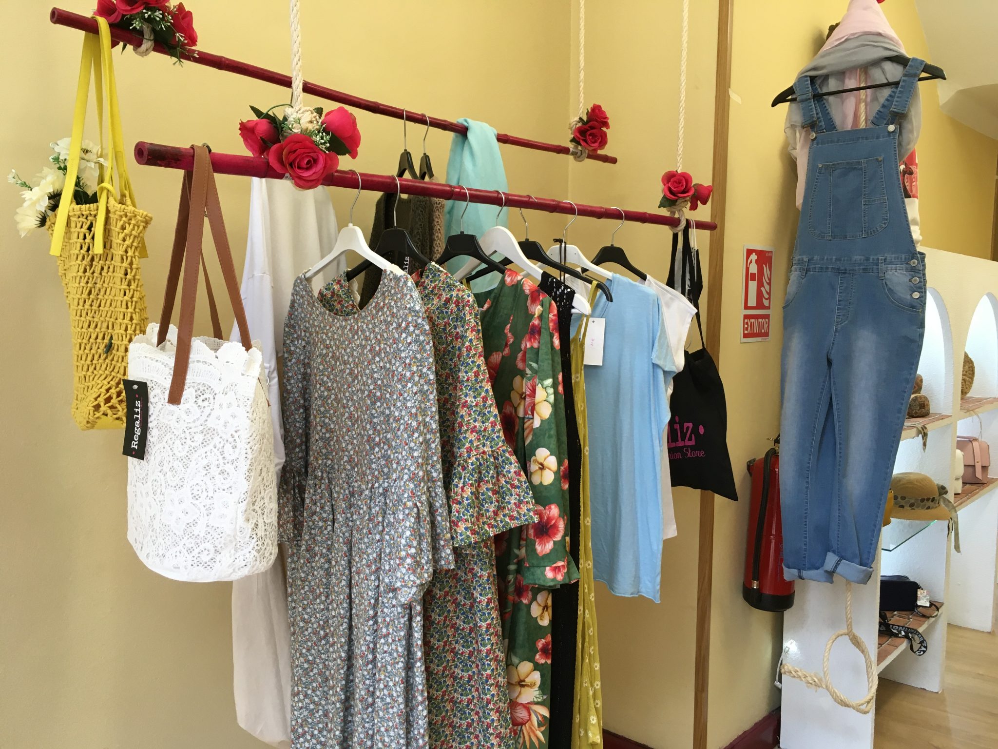 Regaliz Fashion Store (2)